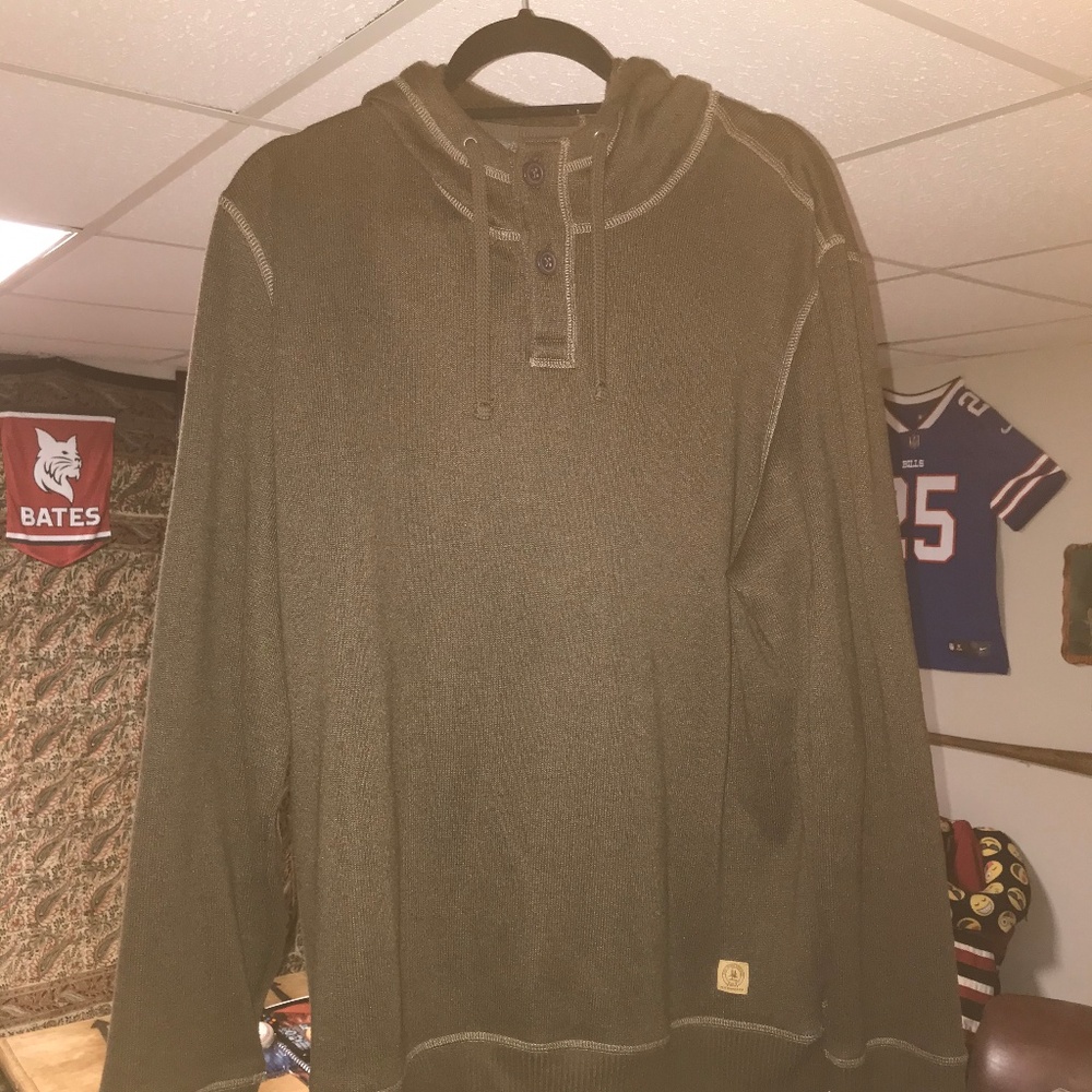 Bass Quarter Button sweater with hood